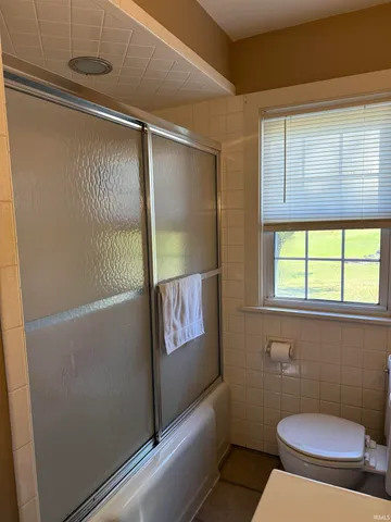 $239,700 | 1989 West Division Road, Jasper, IN 47546