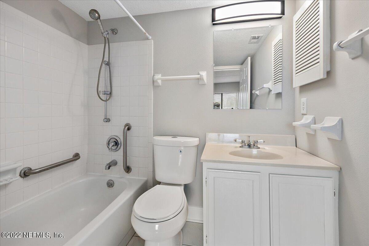 880 A1A Beach Boulevard, Unit 2108 St. Augustine, FL 32080 - Photo 6 of 20 Primary Bathroom