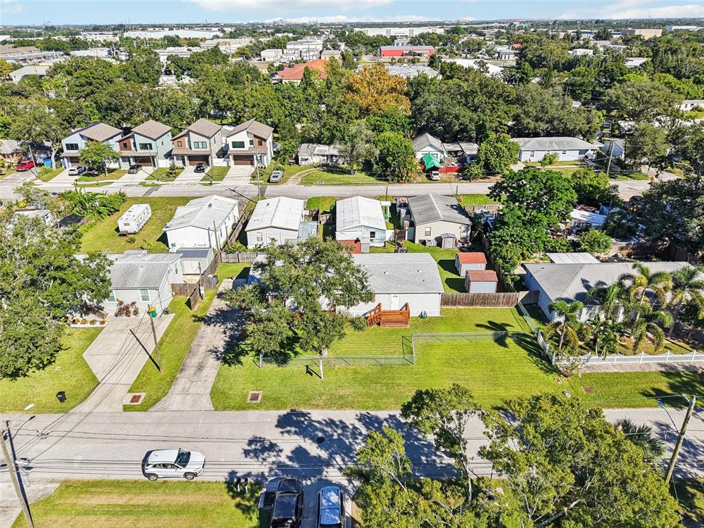 12373 Tree Street Largo, FL 33773 - Photo 41 of 43 view of a city