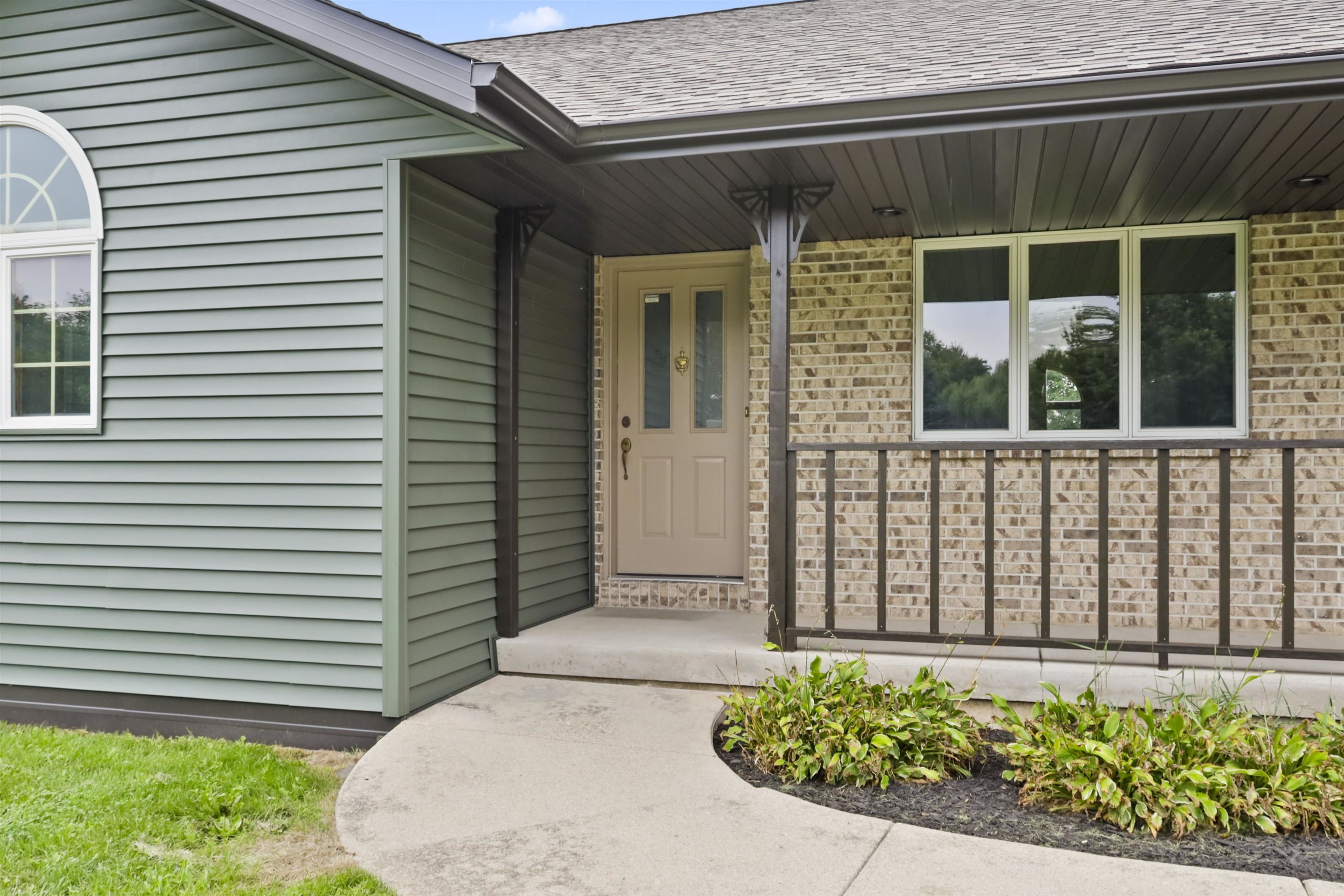 6548 North Ron Road Evansville, WI 53536 - Photo 4 of 35 Gallery Image 4