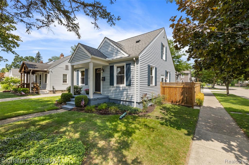 2110 Dorothea Road Berkley, MI 48072 - Photo 20 of 25