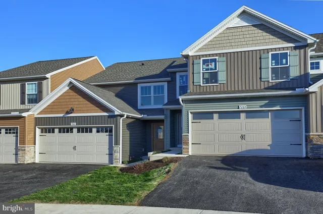 $353,665 | 7262 White Oak Boulevard, Harrisburg, PA 17112