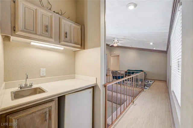 $3,000 | 2885 Duneville Street, Las Vegas, NV 89146