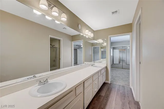 $3,000 | 2885 Duneville Street, Las Vegas, NV 89146