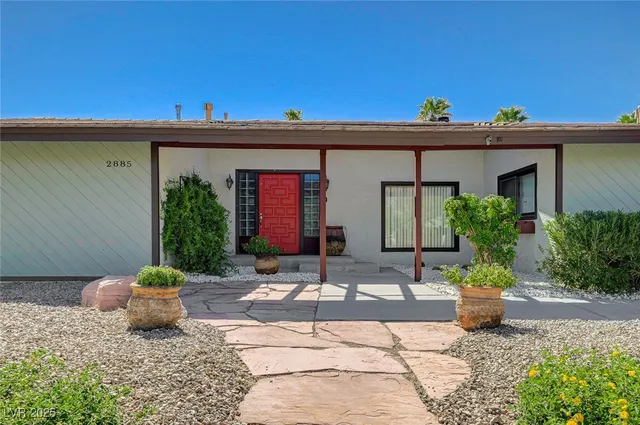 $3,000 | 2885 Duneville Street, Las Vegas, NV 89146