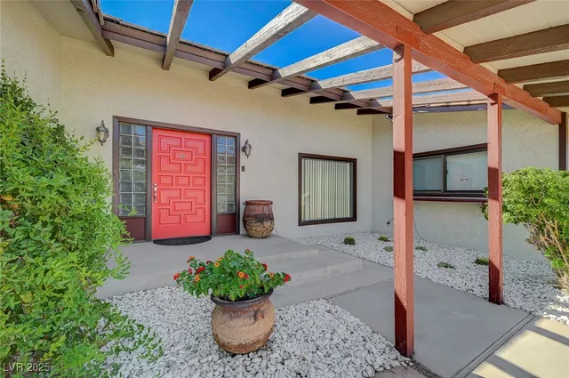 $3,000 | 2885 Duneville Street, Las Vegas, NV 89146