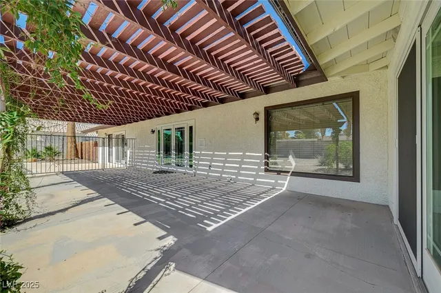 $3,000 | 2885 Duneville Street, Las Vegas, NV 89146