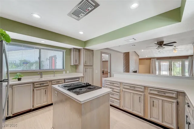 $3,000 | 2885 Duneville Street, Las Vegas, NV 89146