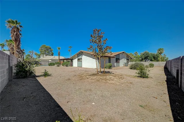 $3,000 | 2885 Duneville Street, Las Vegas, NV 89146