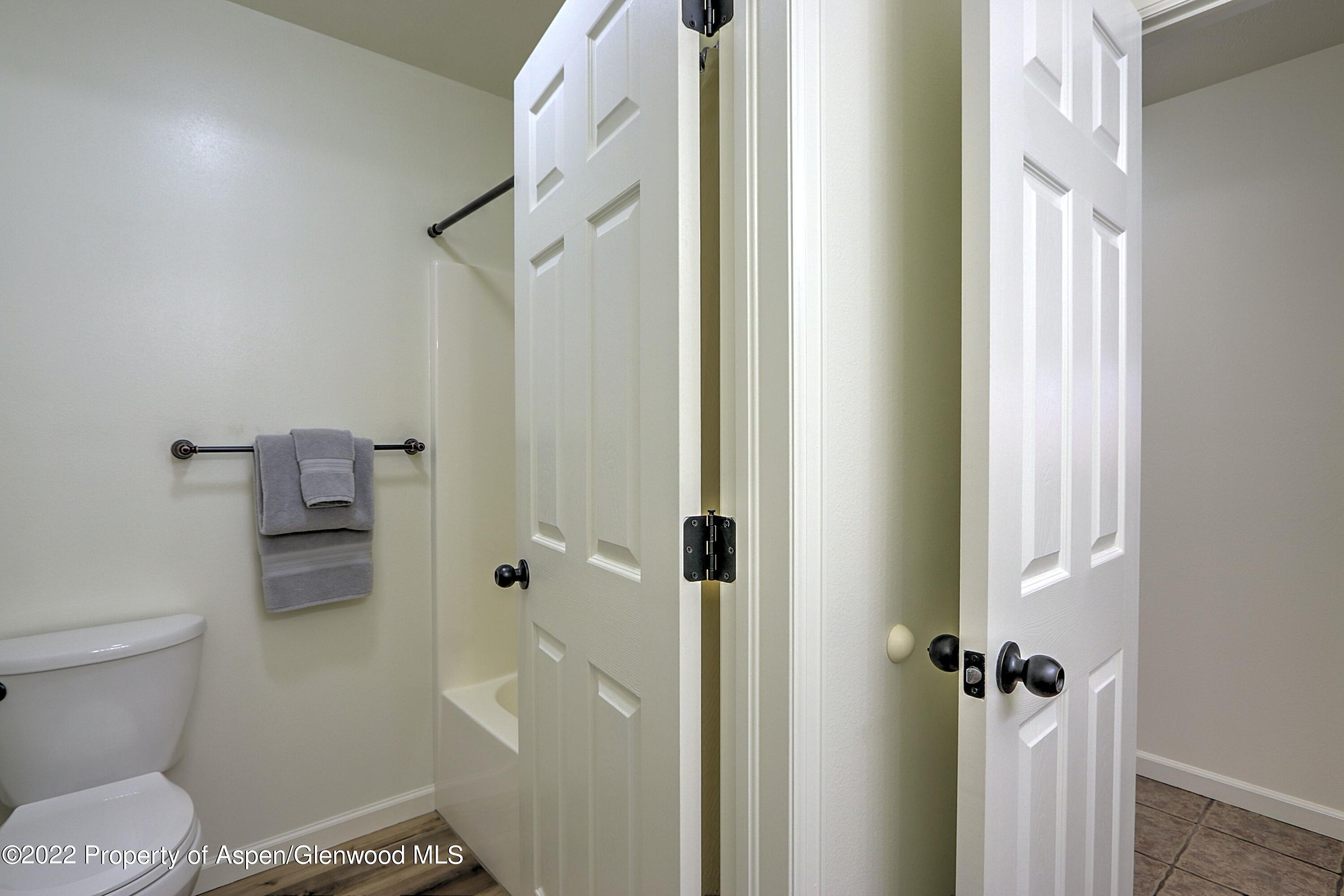 993 Hickory Drive Rifle, CO 81650 - Photo 11 of 25 Full Bath