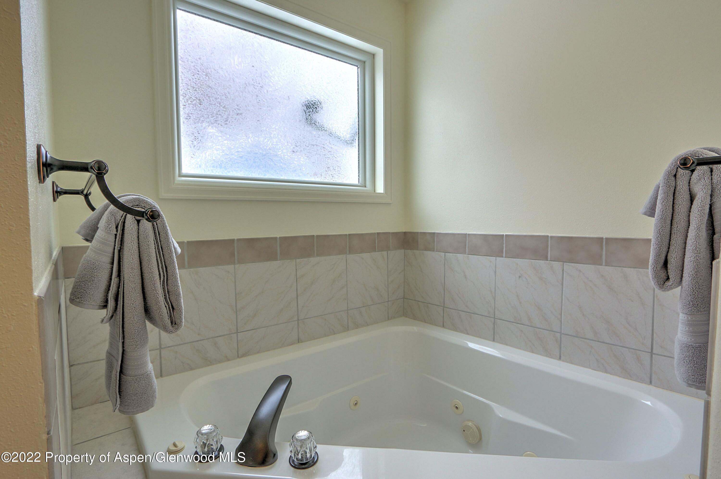 993 Hickory Drive Rifle, CO 81650 - Photo 16 of 25 Jacuzzi Tub