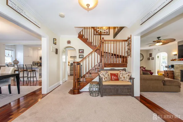 a view of livingroom with furniture and windows