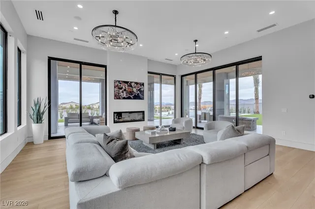 $4,800,000 | 500 Trenier Drive, Henderson, NV 89002