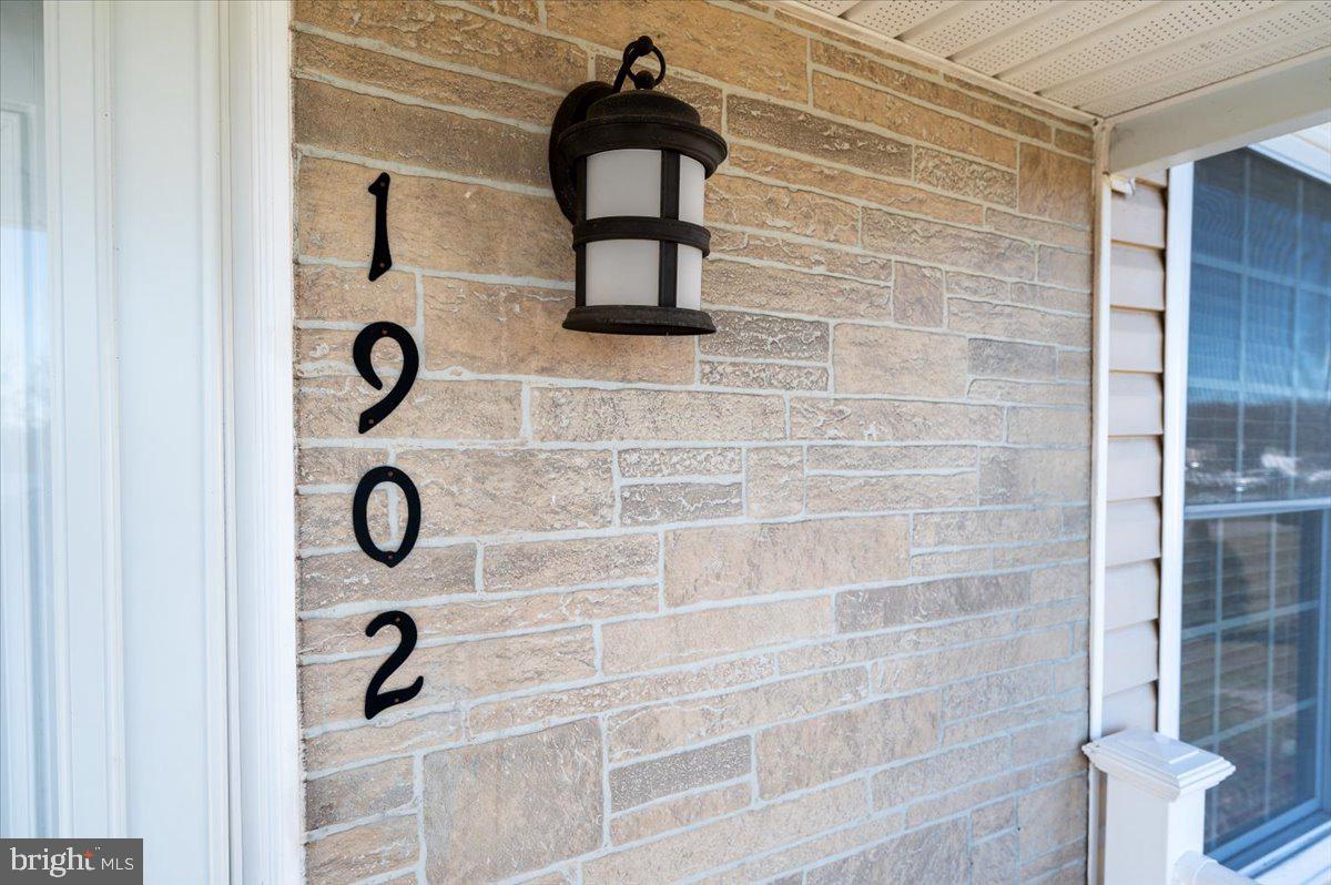 1902 Southridge Drive Edgewood, MD 21040 - Photo 3 of 36