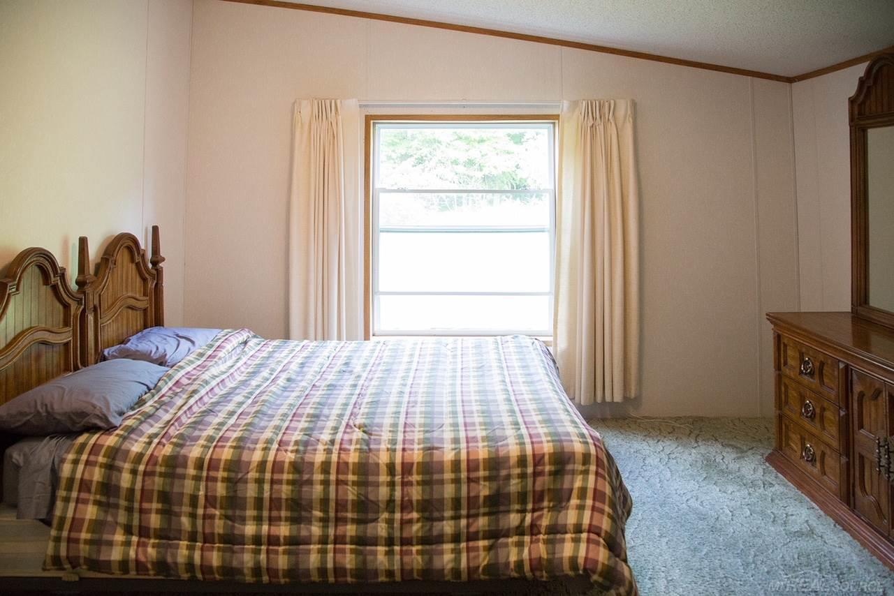 4201 Custer Road Carsonville, MI 48419 - Photo 9 of 15 31349501-8.JPG