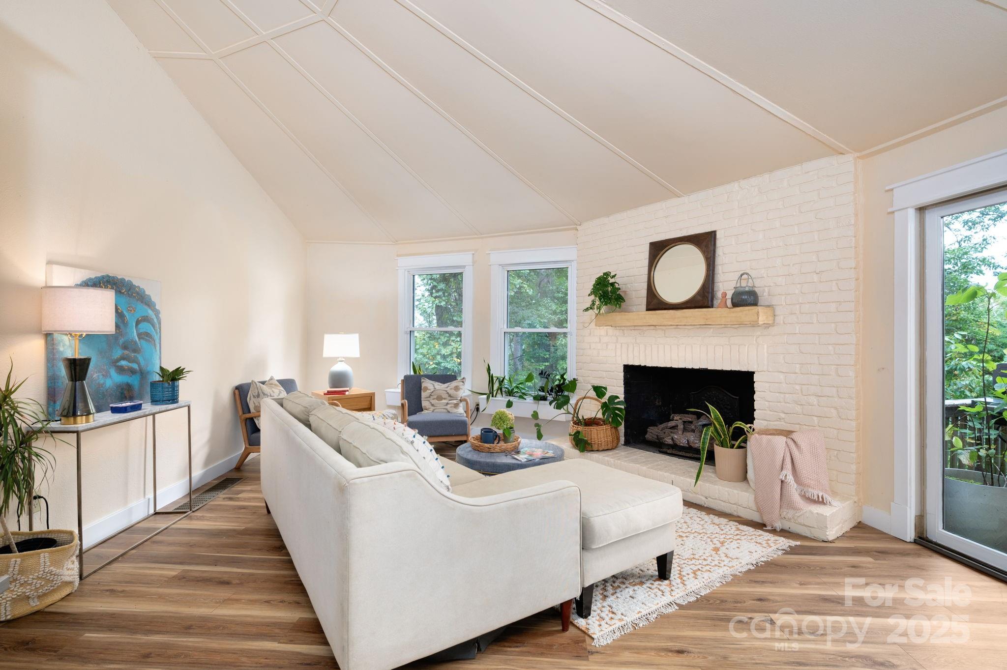 9 Reuben Road Asheville, NC 28804 - Photo 8 of 44 Gallery Image 8