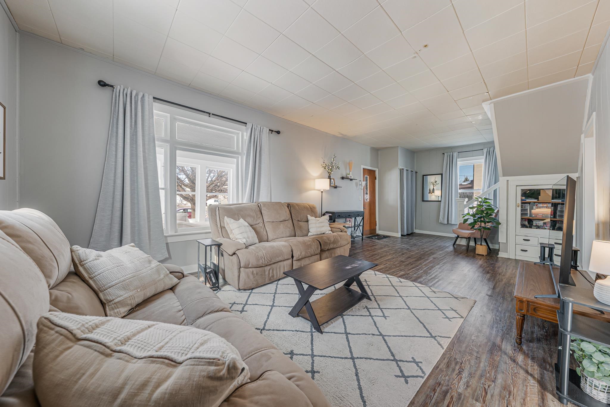 724 Main Street Neenah, WI 54956 - Photo 5 of 31