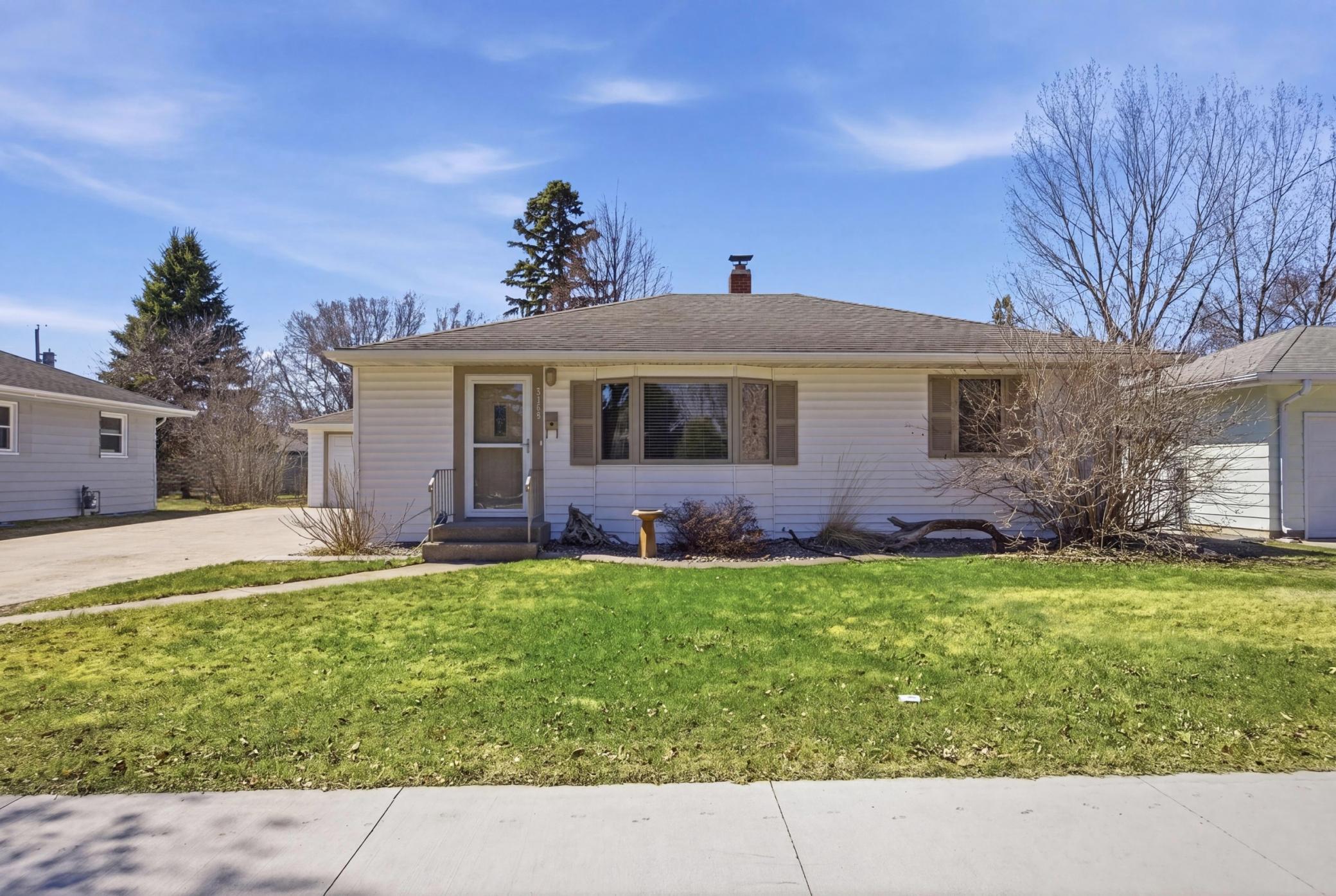2105 6th Street South Moorhead, MN 56560 - Photo 1 of 28