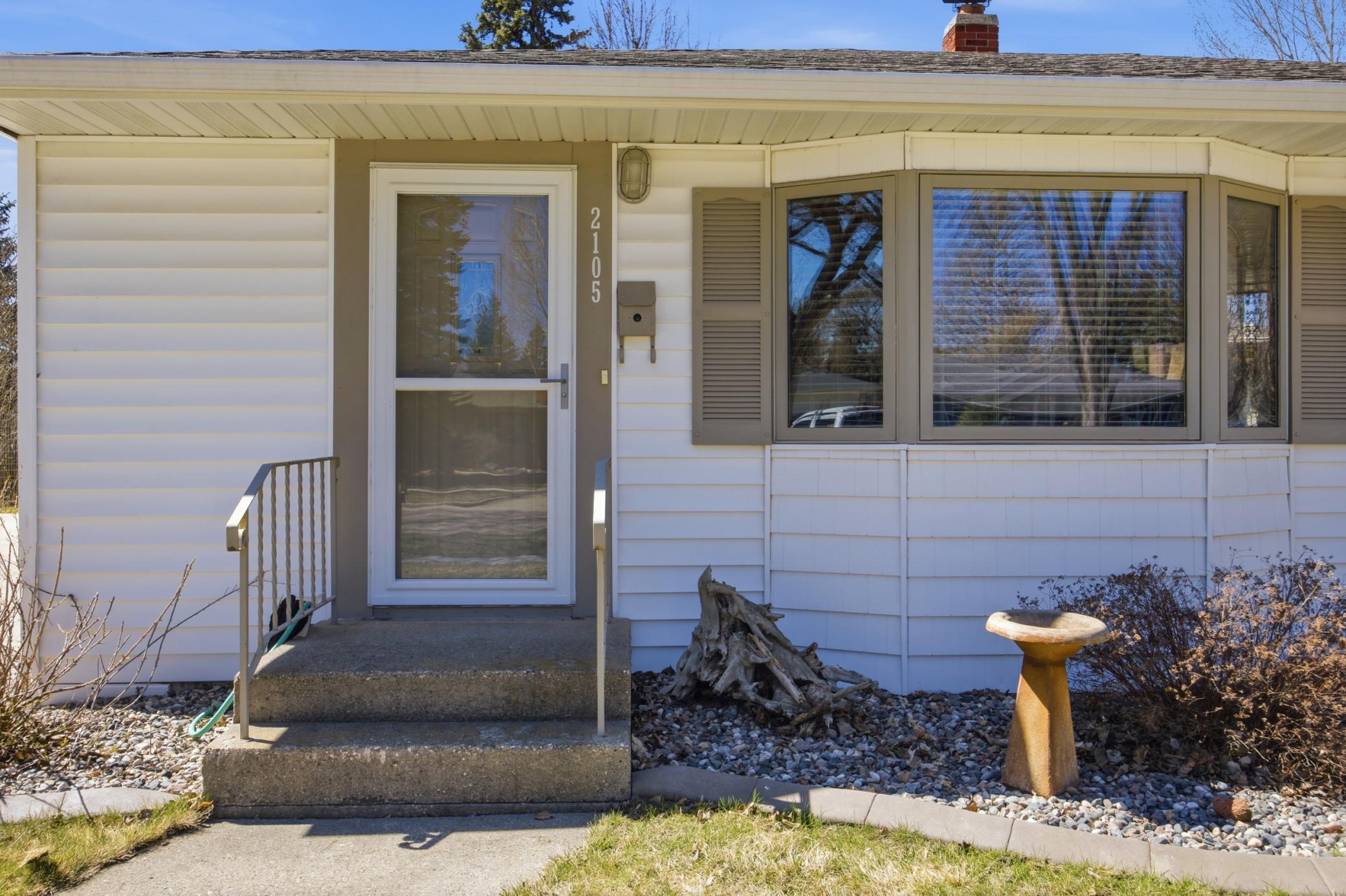 2105 6th Street South Moorhead, MN 56560 - Photo 3 of 28
