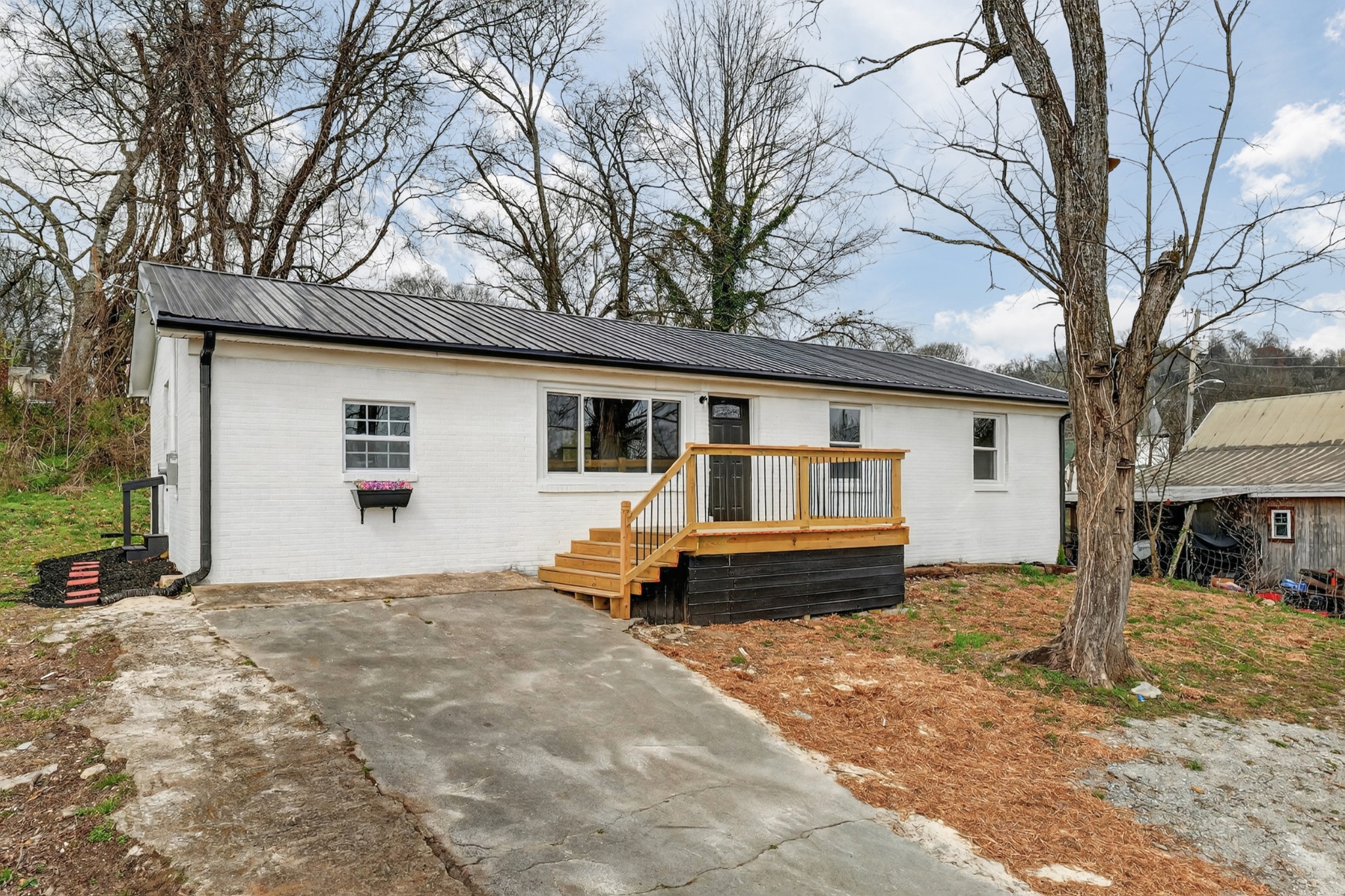 350 North 3rd Street Pulaski, TN 38478 - Photo 3 of 31