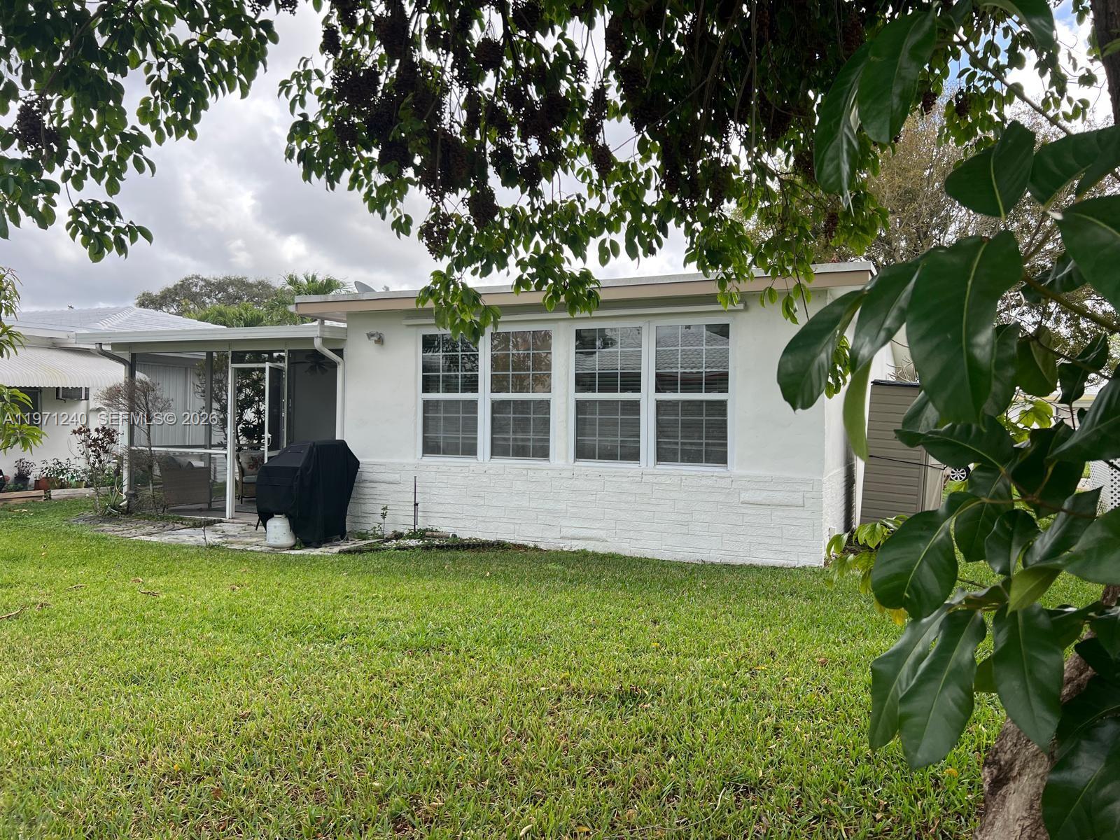 6805 Northwest 75th Street Tamarac, FL 33321 - Photo 11 of 50