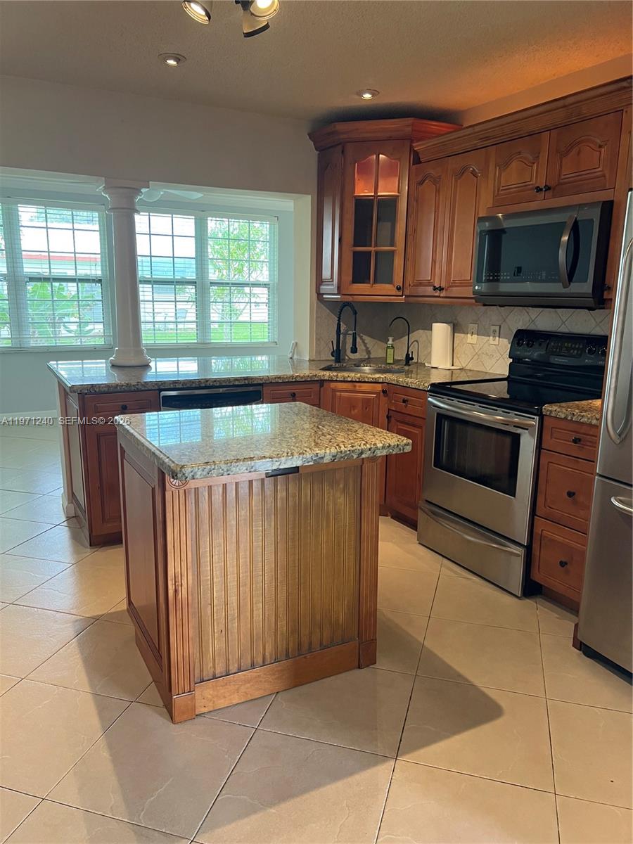 6805 Northwest 75th Street Tamarac, FL 33321 - Photo 40 of 50