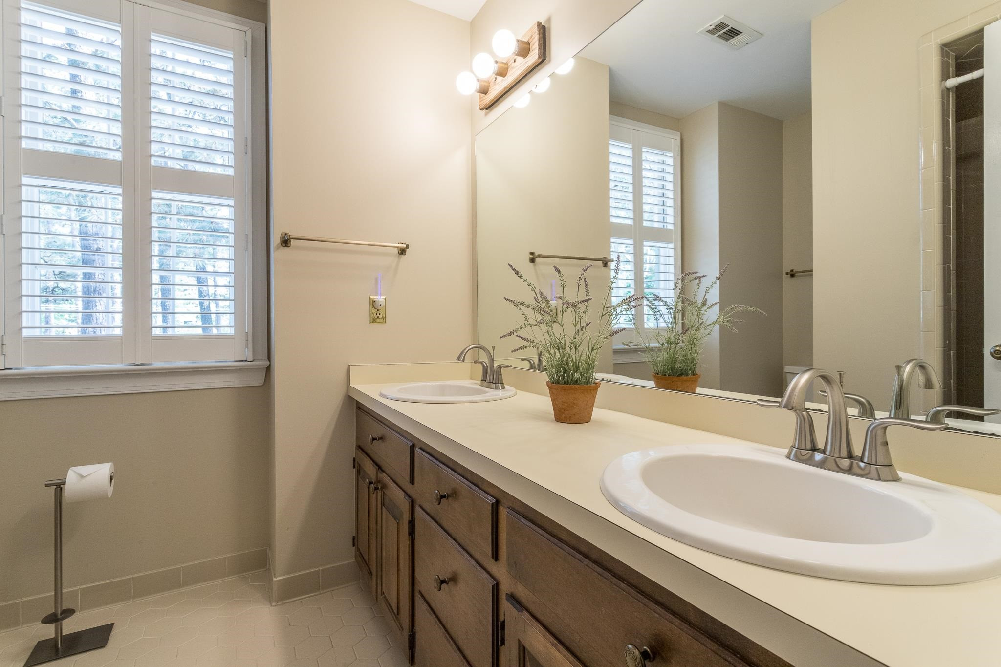 2700 Farnborough Road Raleigh, NC 27613 - Photo 23 of 36 Photo 23