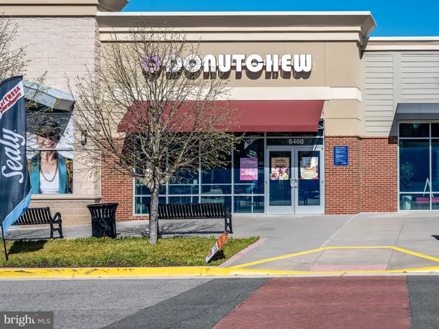 $947,500 | 7922 Ashland Drive, Alexandria, VA 22315