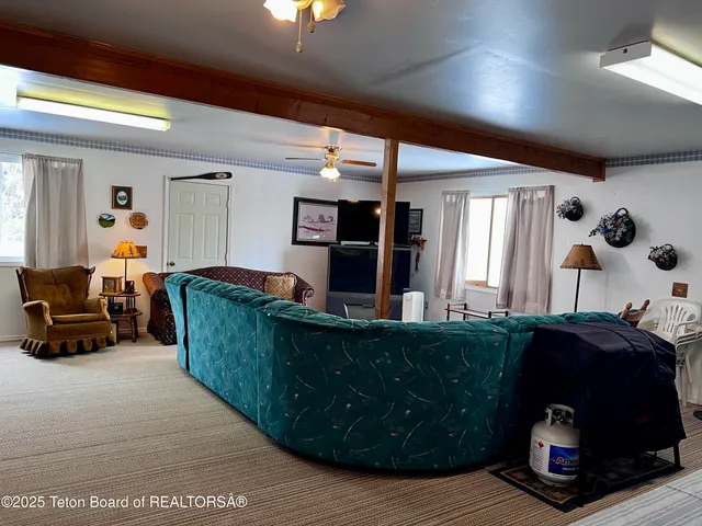 $975,000 | 466 Willow Crk Cyn Road, Bedford, WY 83112