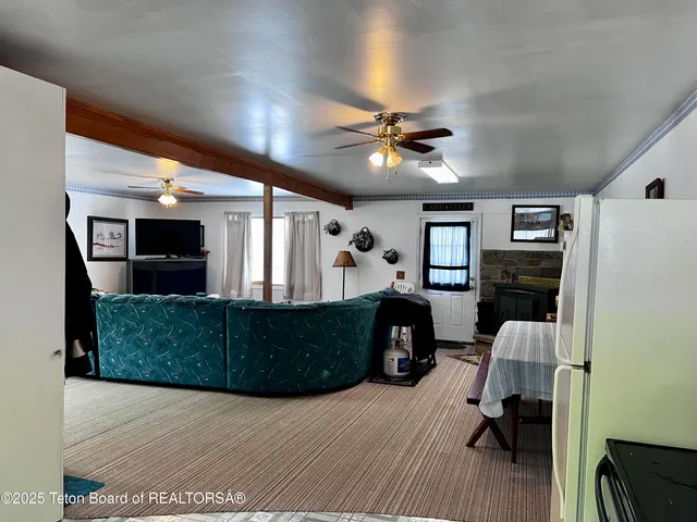 $975,000 | 466 Willow Crk Cyn Road, Bedford, WY 83112