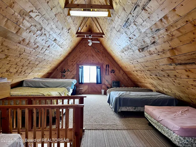 $975,000 | 466 Willow Crk Cyn Road, Bedford, WY 83112