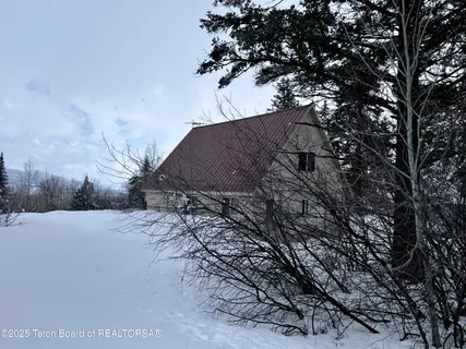 $975,000 | 466 Willow Crk Cyn Road, Bedford, WY 83112