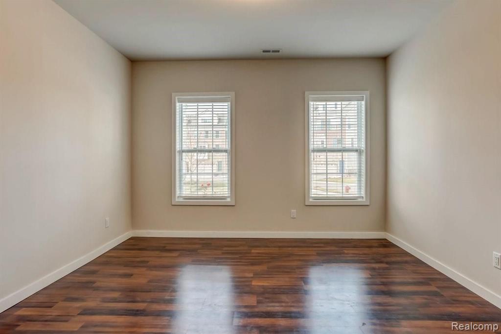 2841 Hardwick Road Ann Arbor, MI 48105 - Photo 4 of 43