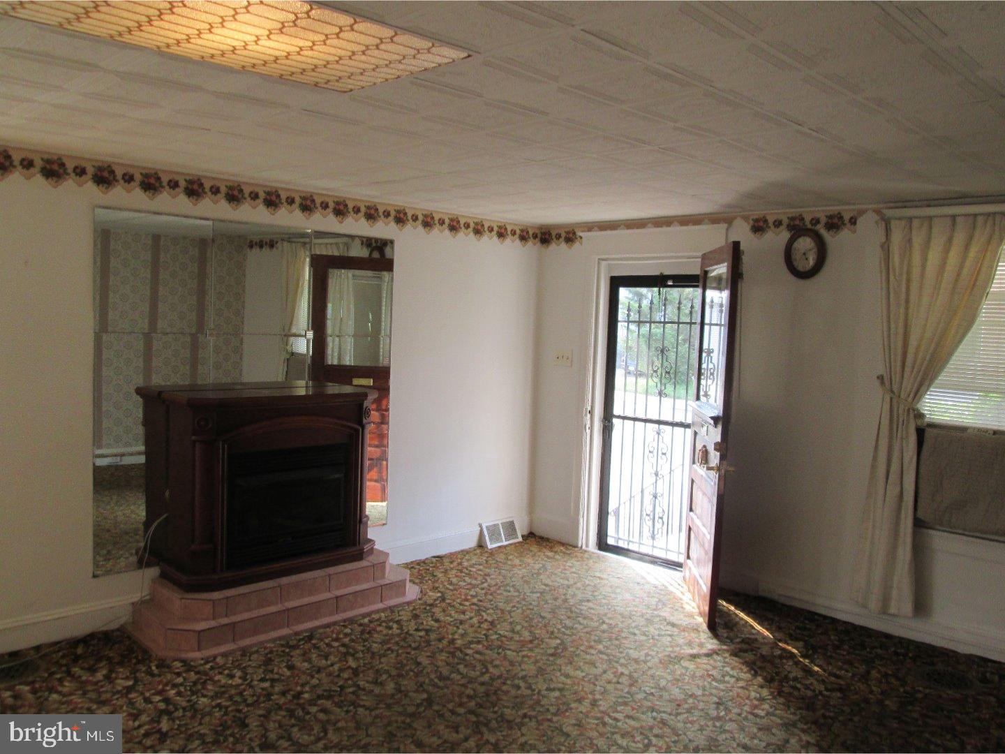 3434 Marshall Road Drexel Hill, PA 19026 - Photo 8 of 13 Living Room