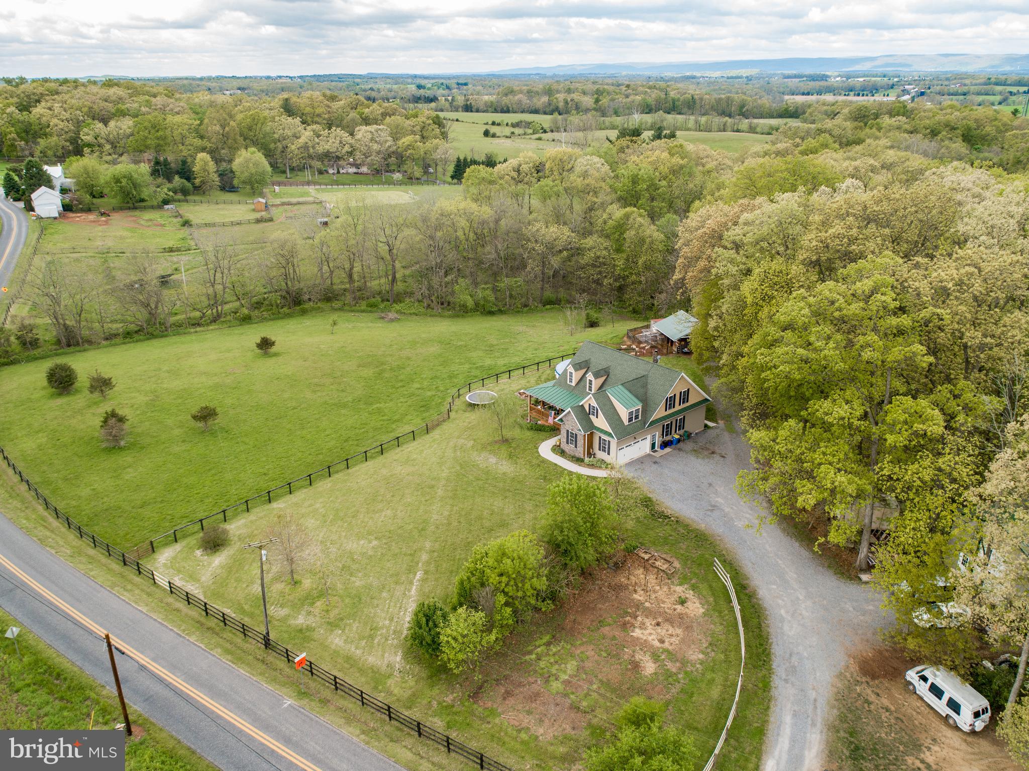 3794 Bullfrog Road Taneytown, MD 21787 - Photo 14 of 44
