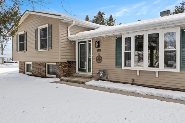 $359,900 | 215 Lilac Lane, Belgium, WI 53004