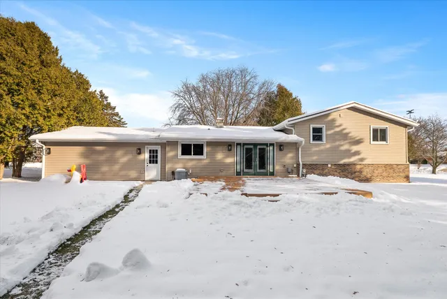 $359,900 | 215 Lilac Lane, Belgium, WI 53004