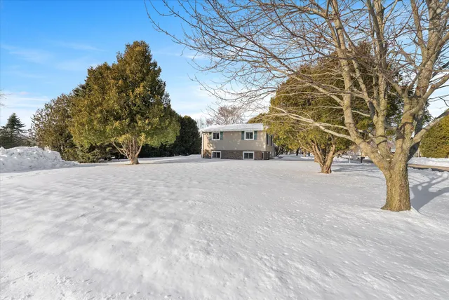 $359,900 | 215 Lilac Lane, Belgium, WI 53004