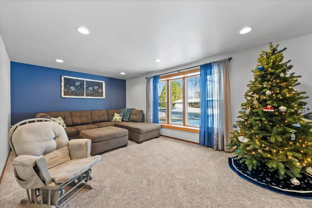 $359,900 | 215 Lilac Lane, Belgium, WI 53004