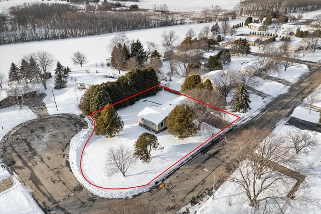 $359,900 | 215 Lilac Lane, Belgium, WI 53004