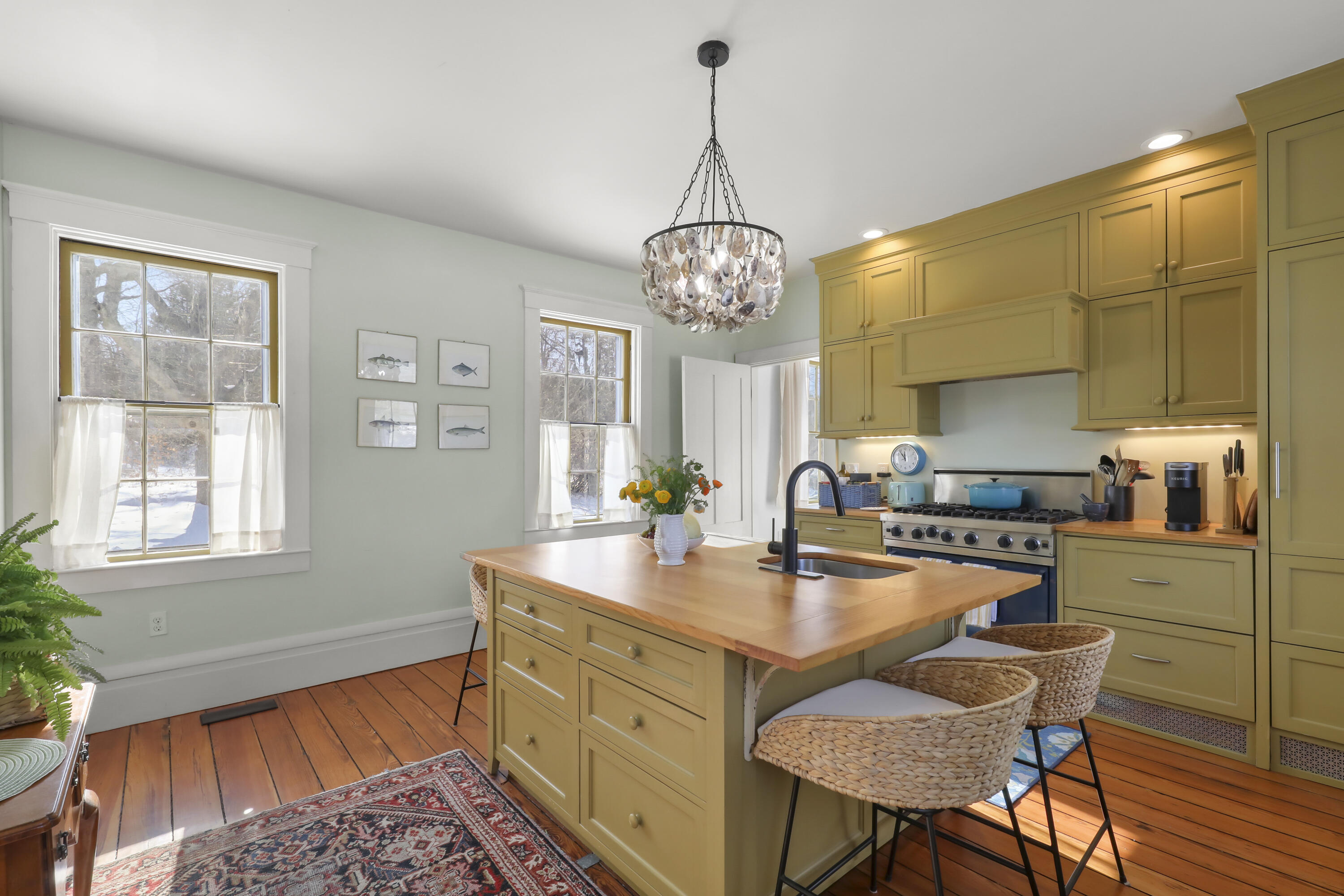 710 County Road Pocasset, MA 02559 - Photo 27 of 44 IMG_4110