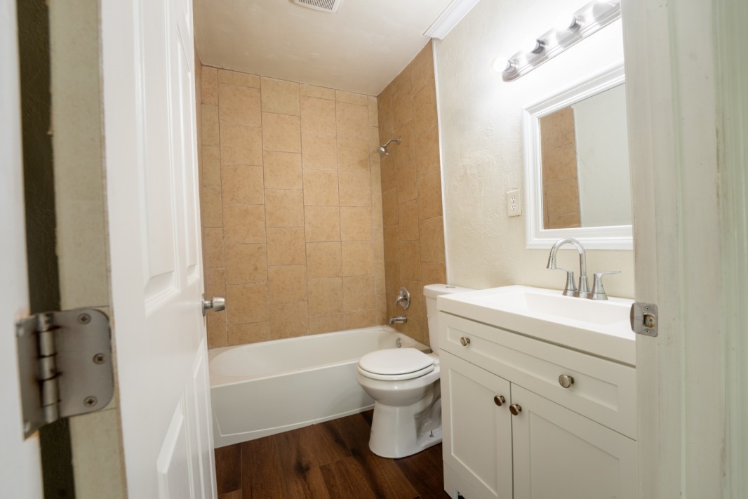 220 Armstrong Street Houston, TX 77029 - Photo 17 of 26