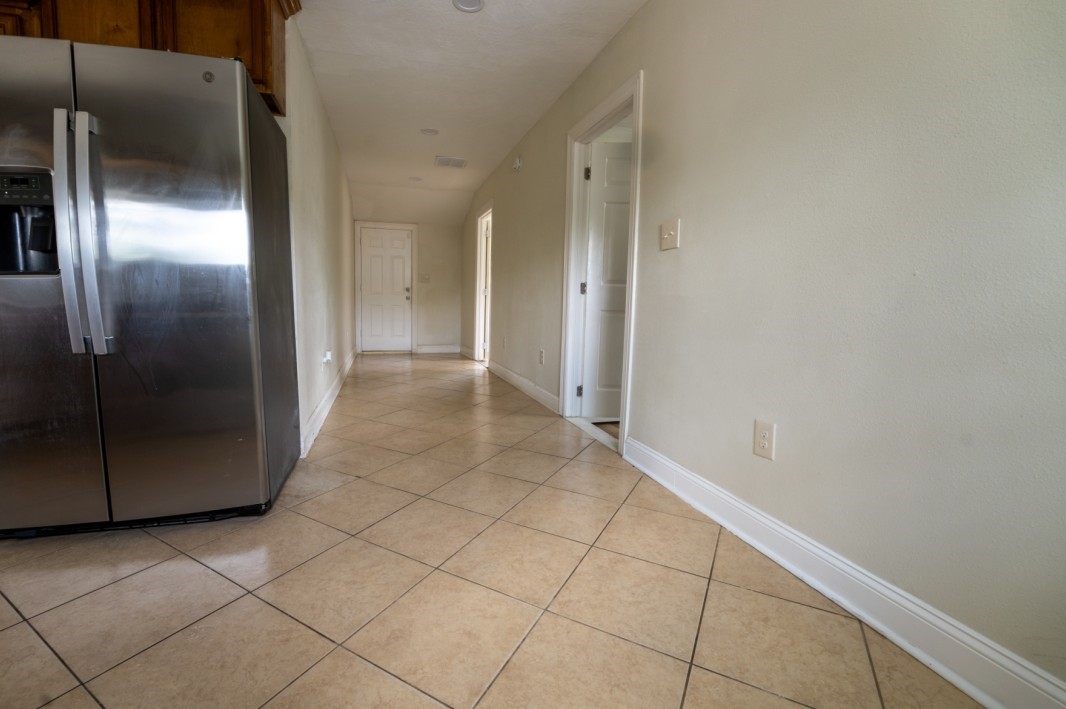 220 Armstrong Street Houston, TX 77029 - Photo 4 of 26