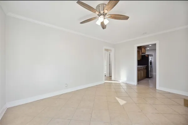 $2,000 | 220 Armstrong Street, Houston, TX 77029