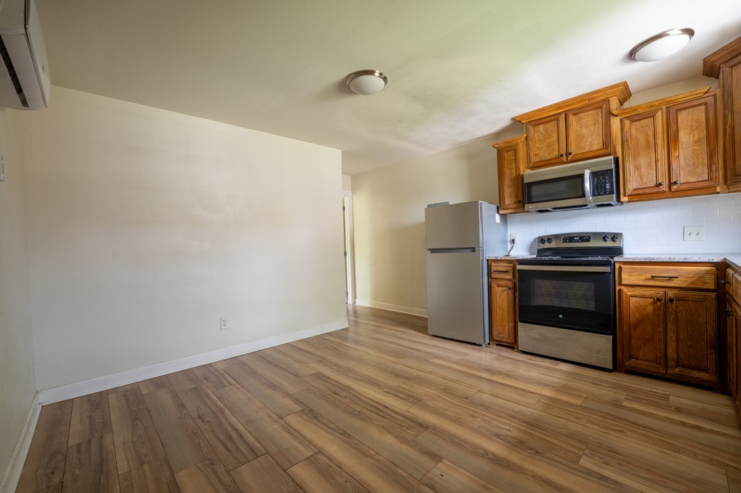220 Armstrong Street Houston, TX 77029 - Photo 8 of 26