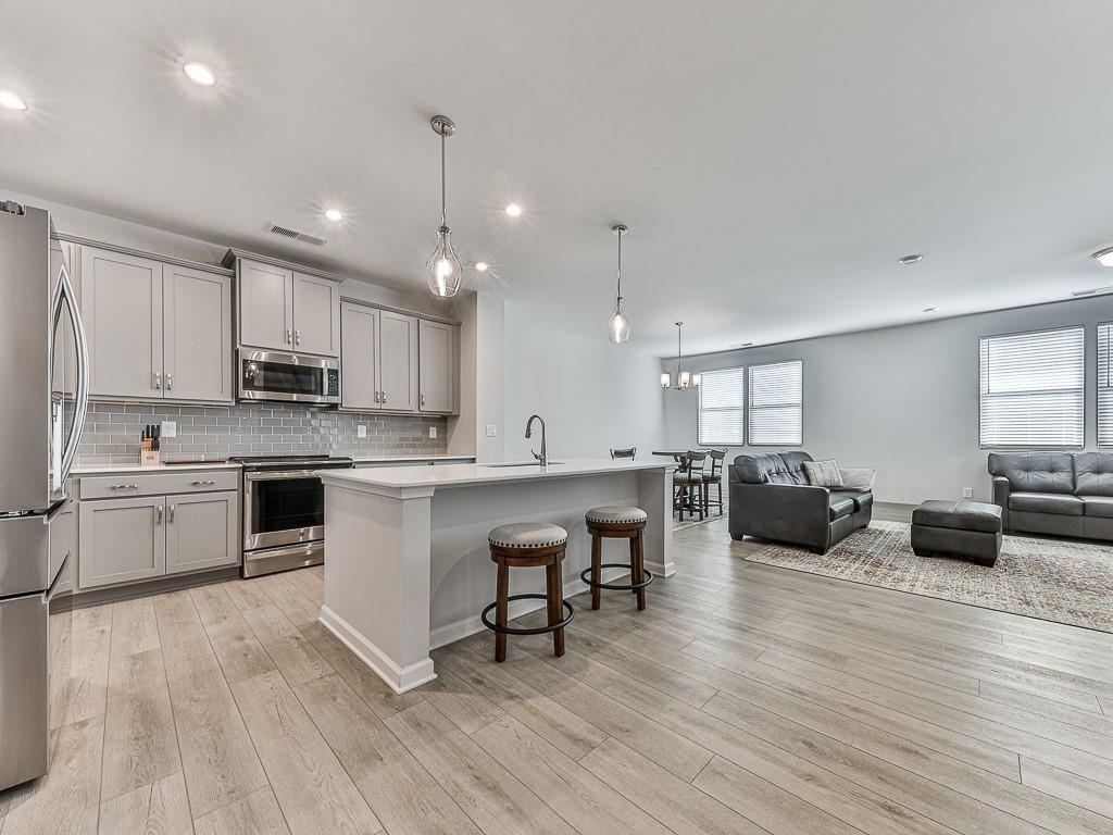 505 Regency Drive Acworth, GA 30102 - Photo 5 of 41