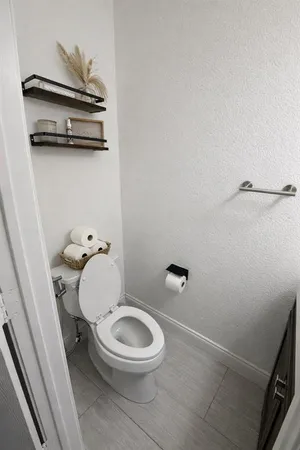 $2,650 | 7704 Danuers Lane, Arlington, TX 76002