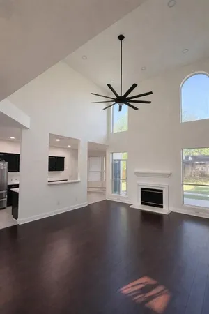 $2,650 | 7704 Danuers Lane, Arlington, TX 76002