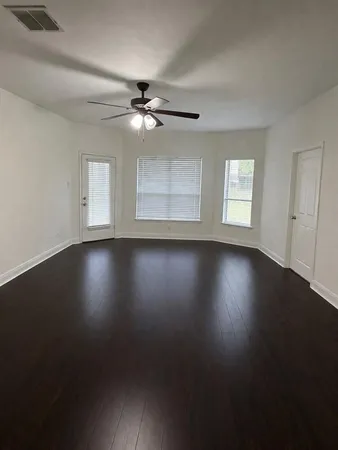 $2,650 | 7704 Danuers Lane, Arlington, TX 76002