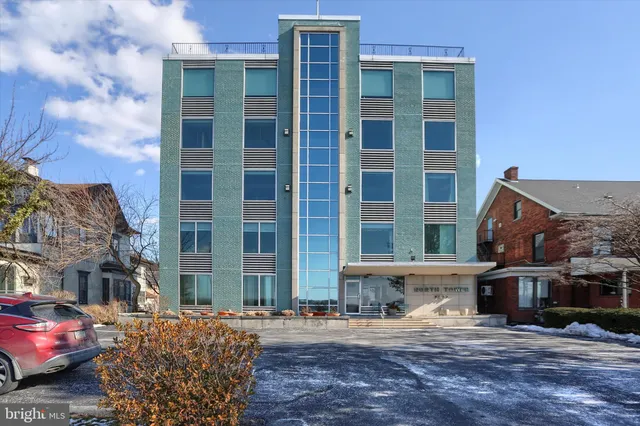 $2,500 | 2837 North Front Street, Unit 301, Harrisburg, PA 17110